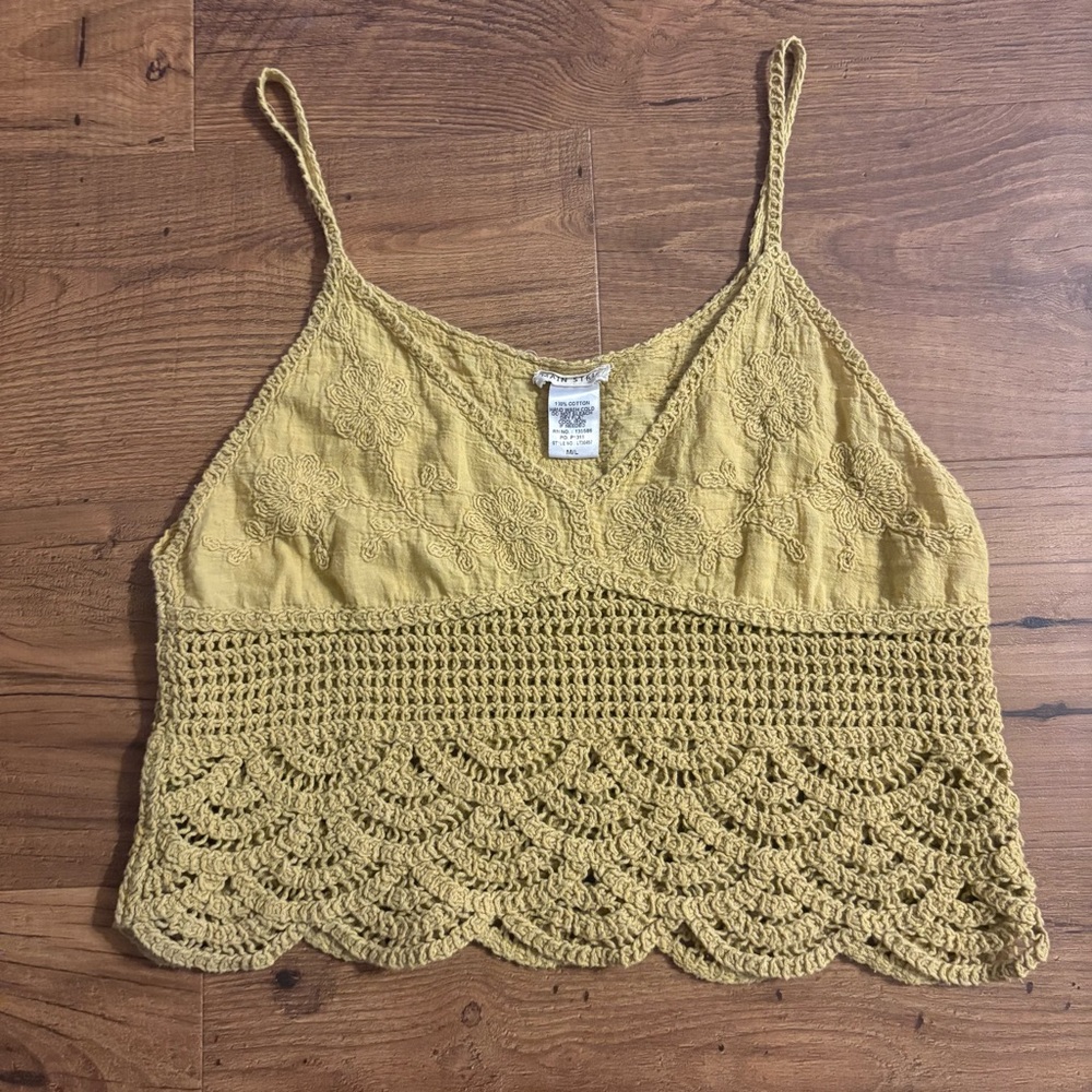 Main Strip Yellow Crochet Lace Tank Top